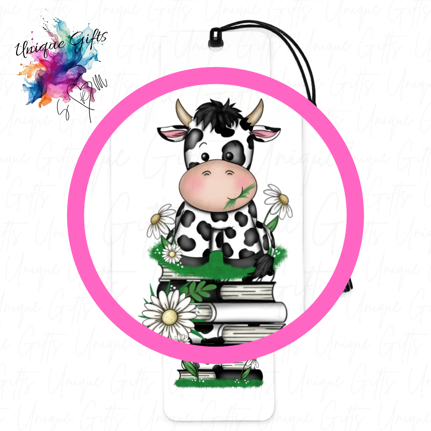 Cow daisies bookmark close up – charming countryside design, personalised gift for book lovers