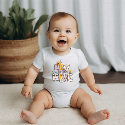 Personalised Baby Grow – New to the Hive in Pink